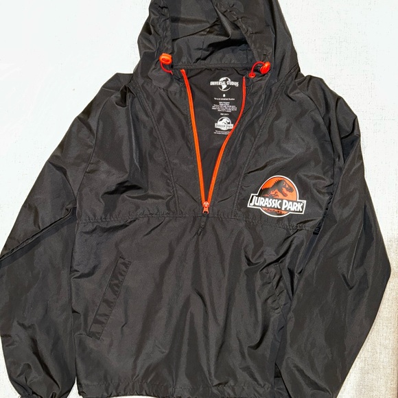 Universal Black Windbreaker with Red Details - Picture 3 of 4